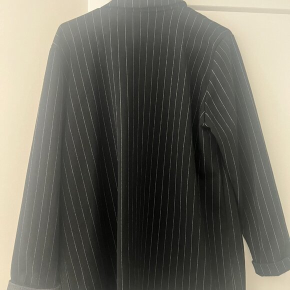 H&M Large Black Fitted Jacket - Picture 2 of 2